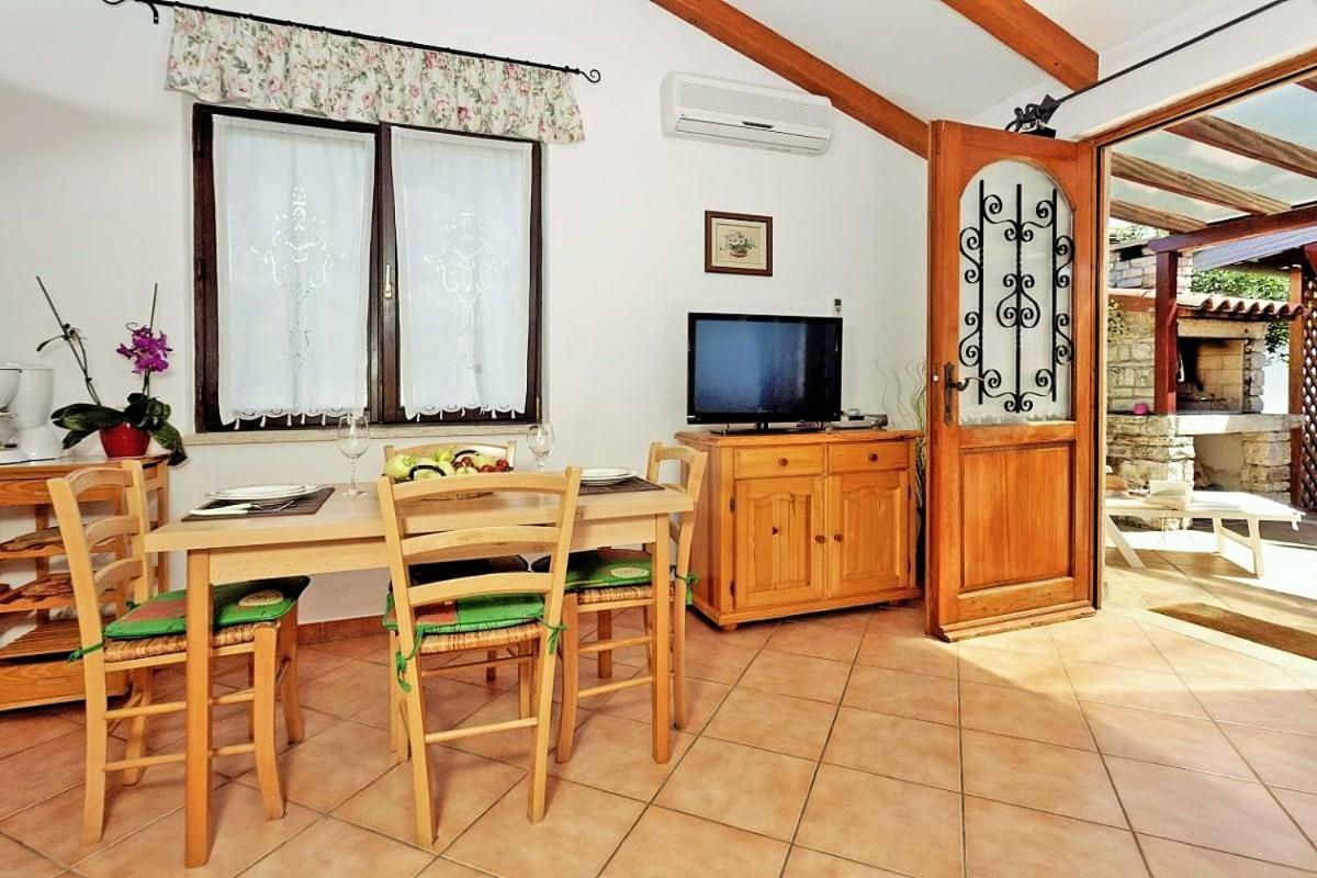 Apartments Sara บาเล ภายนอก รูปภาพ